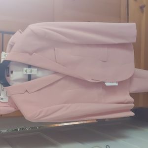 Beautiful Coral/White Pinstripe Express Suit: 42R, 32x32, Never Worn, Tags Att.